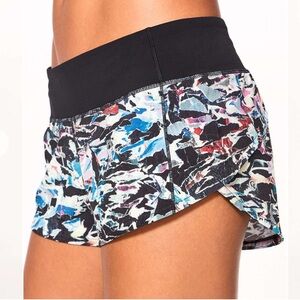 Lululemon Speed Up Short 2.5" - Culture Clash Multi Black